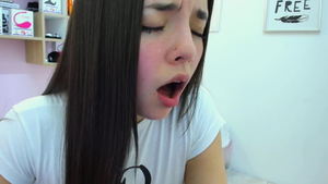Teen chick squirt