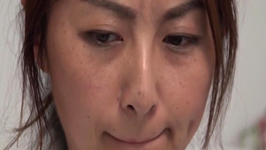 Passionate asian MILF rushes fucking