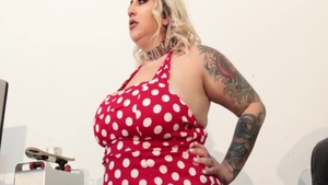 Tattooed BBW erotic foursome