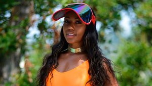 Teen Curves: Teen Chanell Heart handjob porn in HD