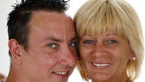 Lusty Grandmas: Raw sex escorted by young MILF Diane Sheperd