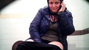 Star need gets voyeur sex in the toilet