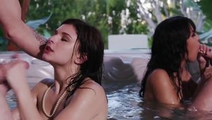 EroticaX.com: Sophia Leone together with Leah Gotti group sex